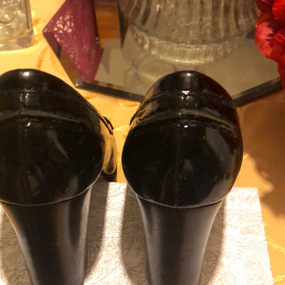 MK shoes - Picture 2 of 4